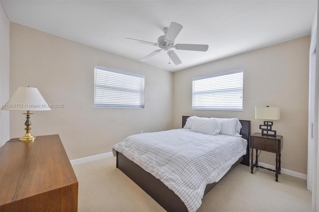 Recently Sold: $895,000 (4 beds, 3 baths, 2039 Square Feet)