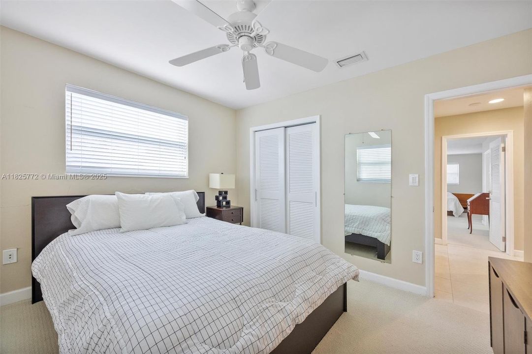 Recently Sold: $895,000 (4 beds, 3 baths, 2039 Square Feet)