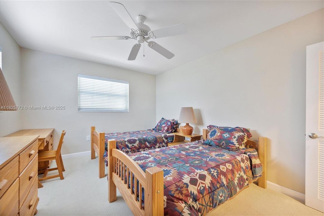 Recently Sold: $895,000 (4 beds, 3 baths, 2039 Square Feet)