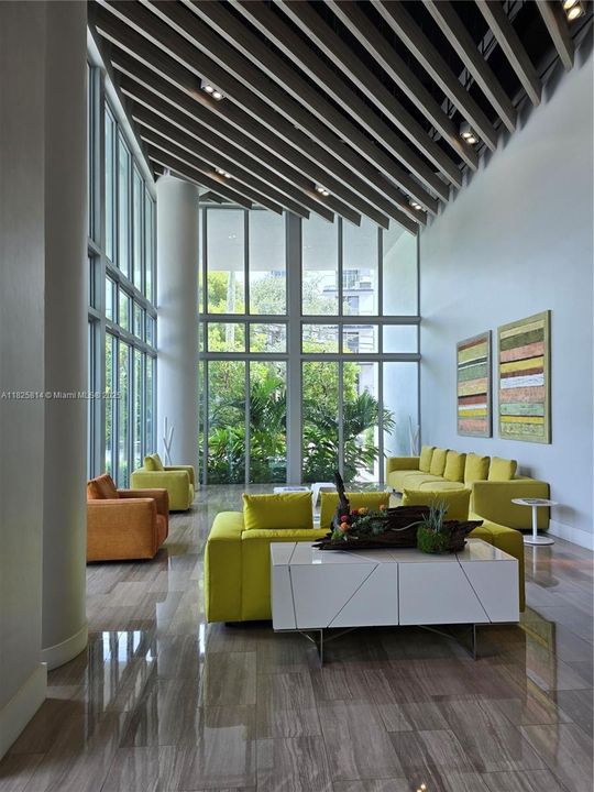 待售: $450,000 (1 贝兹, 1 浴室, 675 平方英尺)