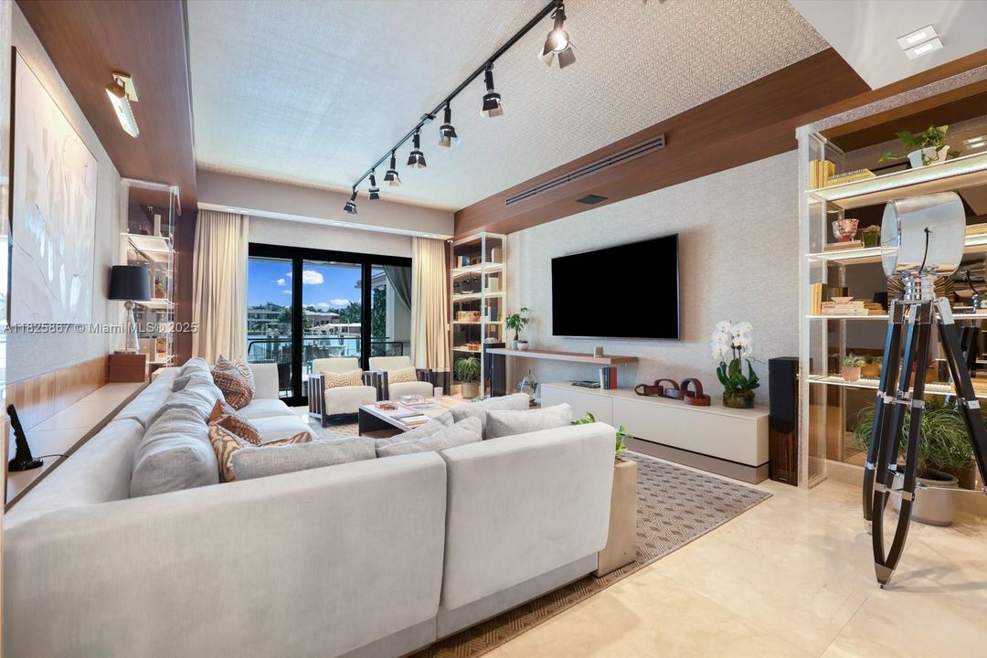 En Renta: $65,000 (6 camas, 6 baños, 6211 Pies cuadrados)