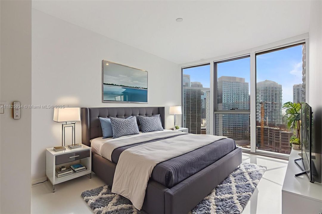 Recently Sold: $2,750,000 (3 beds, 2 baths, 2271 Square Feet)