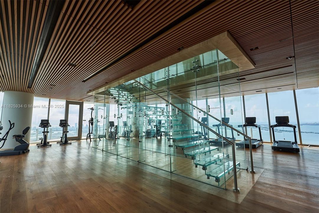 Recently Sold: $2,750,000 (3 beds, 2 baths, 2271 Square Feet)