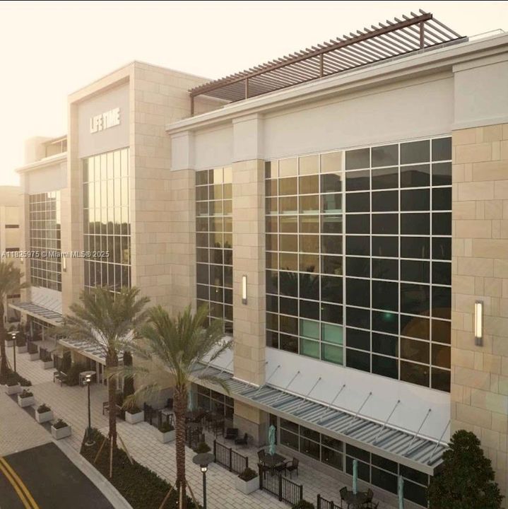 Life Time Fitness Club