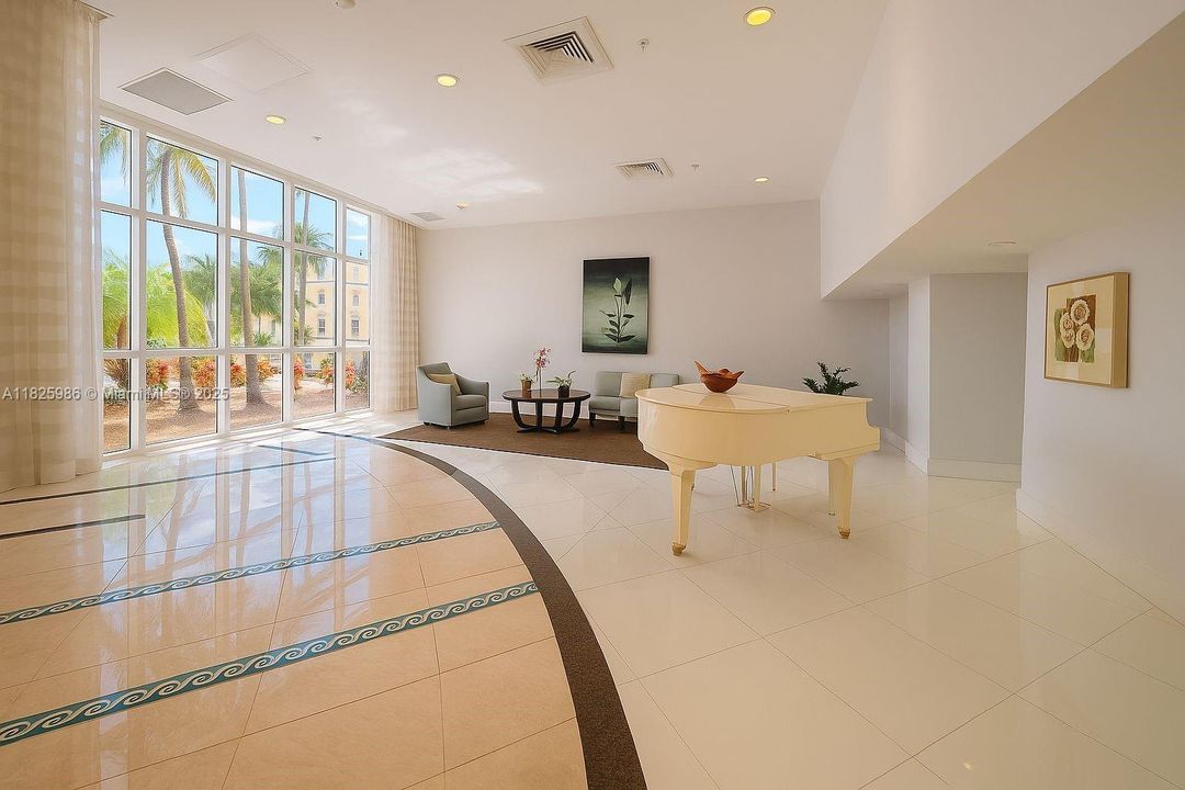 待售: $945,000 (2 贝兹, 2 浴室, 1440 平方英尺)