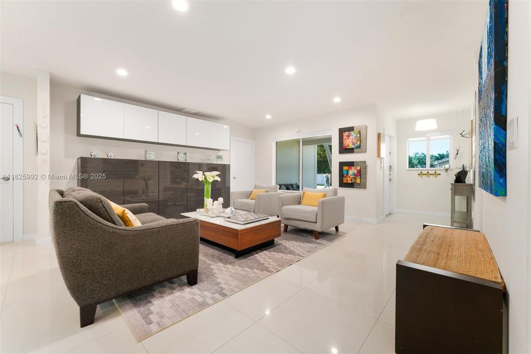 Recently Sold: $1,590,000 (5 beds, 4 baths, 3038 Square Feet)