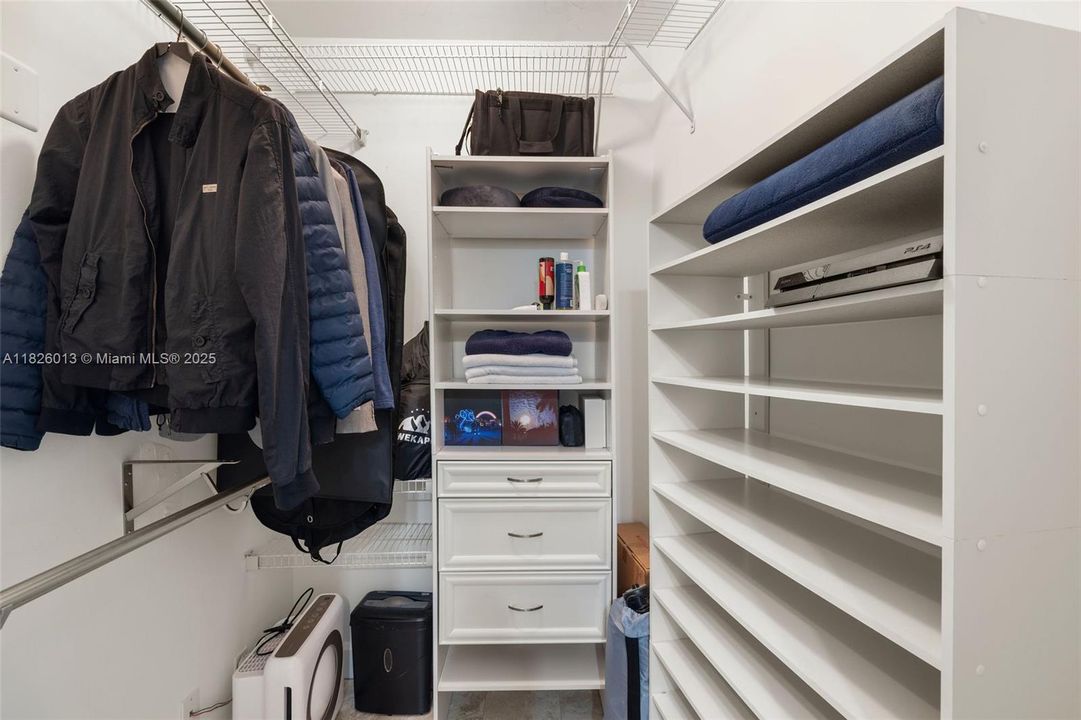 На продажу: $739,000 (3 спален, 3 ванн, 2005 Квадратных фут)