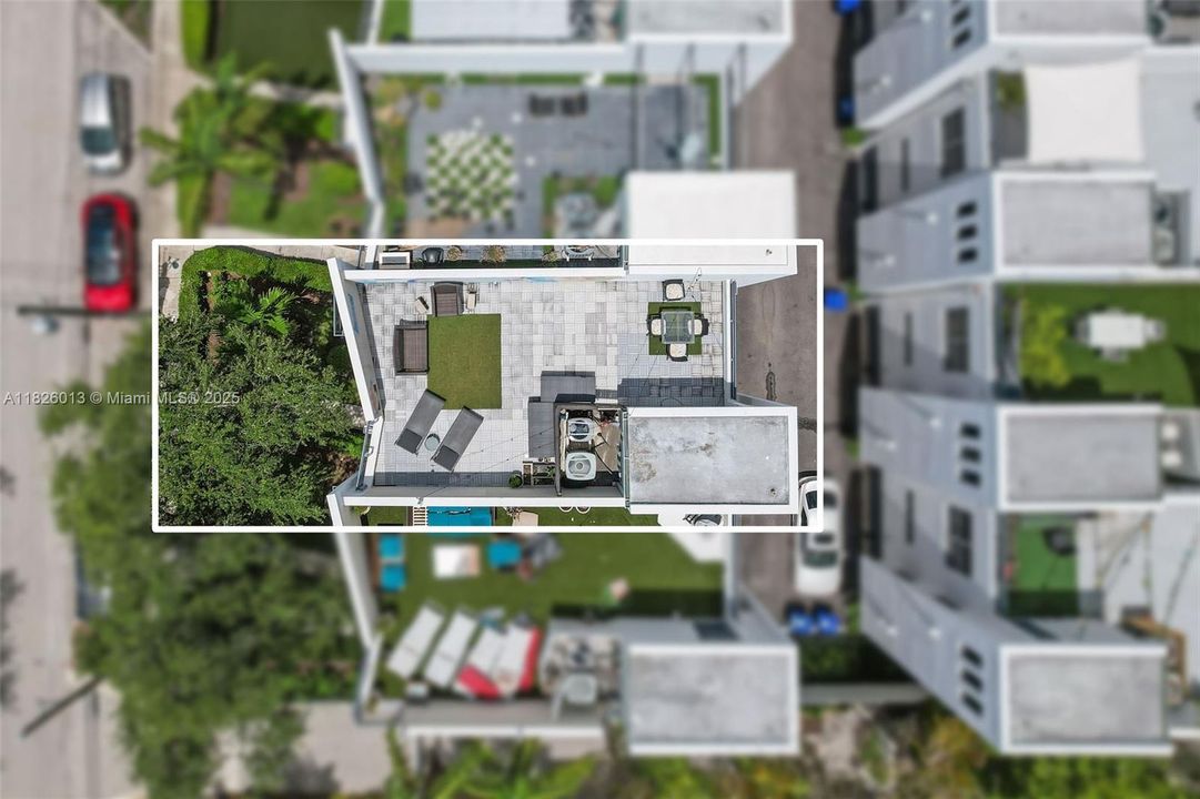 На продажу: $739,000 (3 спален, 3 ванн, 2005 Квадратных фут)