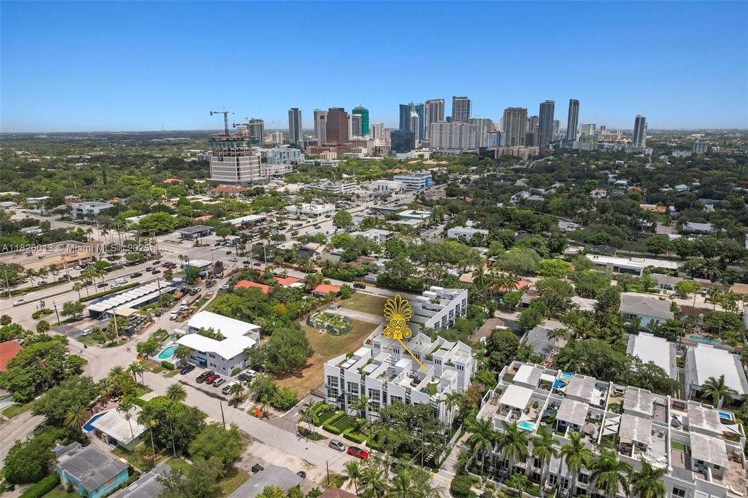 На продажу: $739,000 (3 спален, 3 ванн, 2005 Квадратных фут)