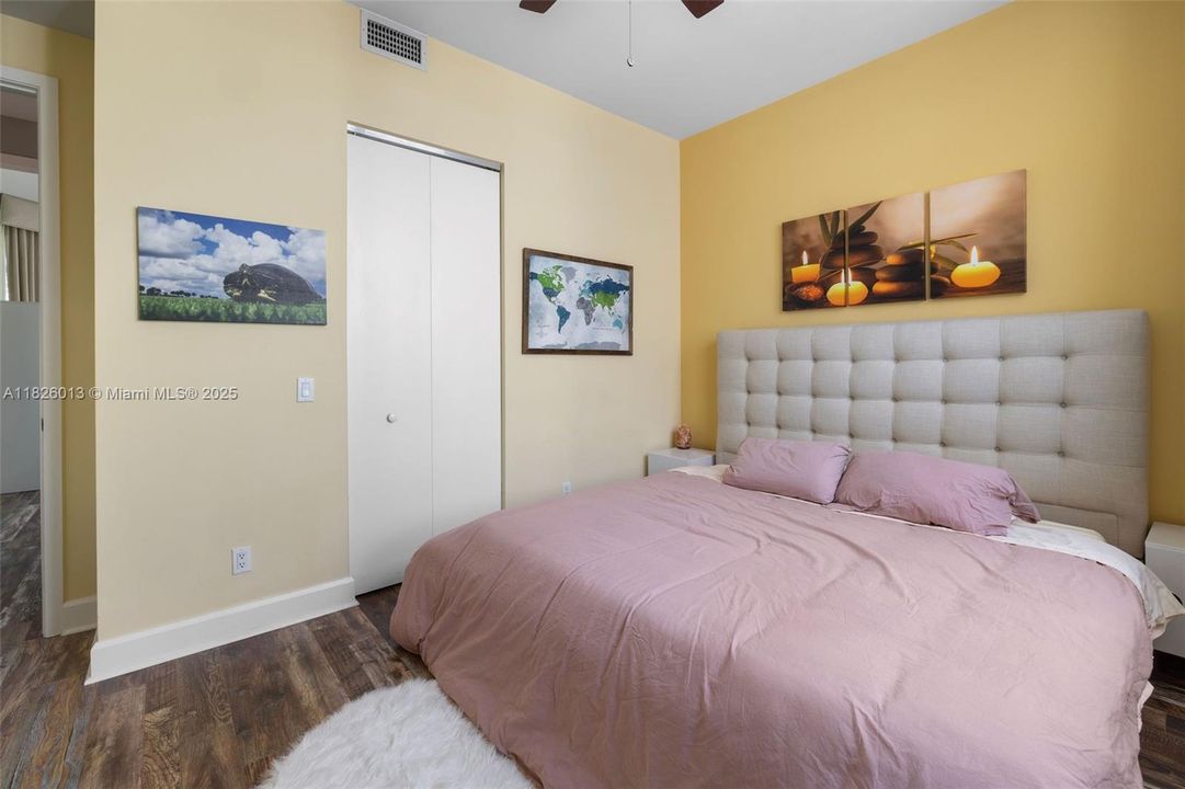 На продажу: $739,000 (3 спален, 3 ванн, 2005 Квадратных фут)