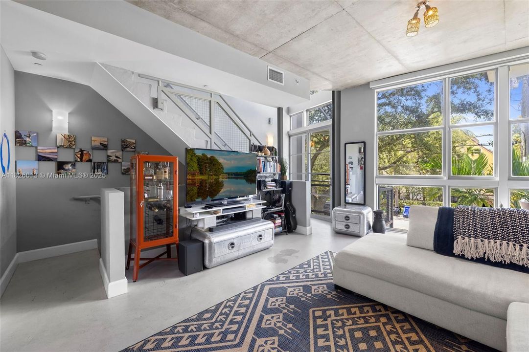 На продажу: $739,000 (3 спален, 3 ванн, 2005 Квадратных фут)