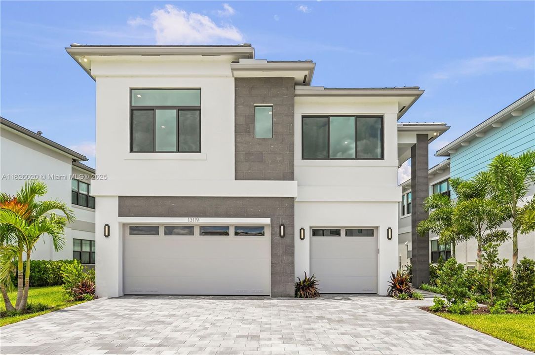 Recently Rented: $6,900 (5 beds, 5 baths, 3656 Square Feet)