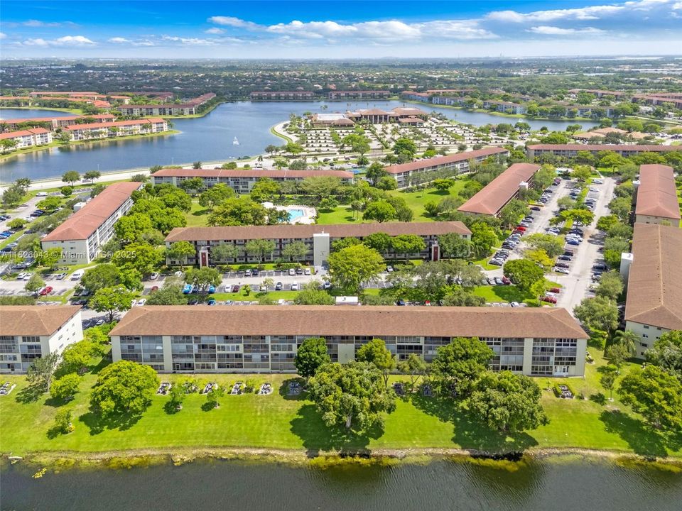 Vendido Recientemente: $119,900 (2 camas, 1 baños, 953 Pies cuadrados)