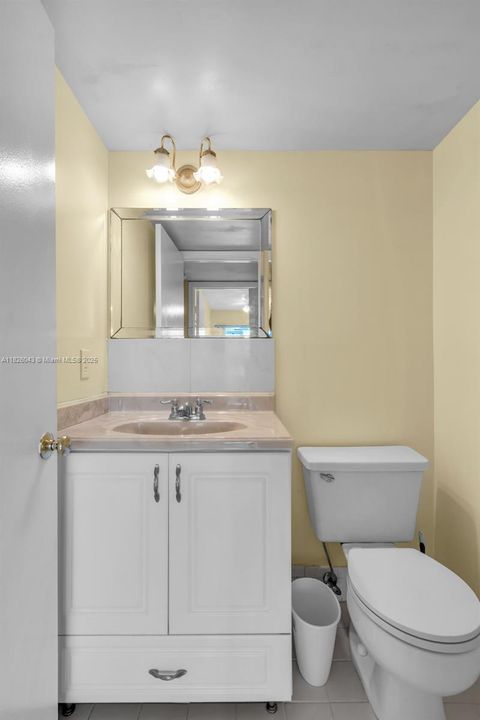 Vendido Recientemente: $119,900 (2 camas, 1 baños, 953 Pies cuadrados)