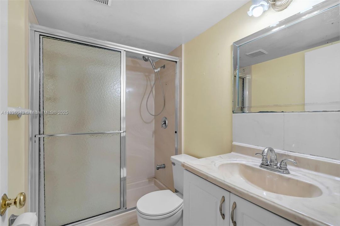 Vendido Recientemente: $119,900 (2 camas, 1 baños, 953 Pies cuadrados)