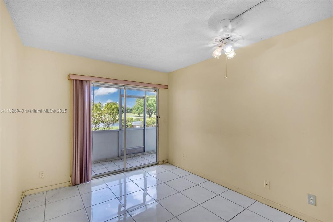 Vendido Recientemente: $119,900 (2 camas, 1 baños, 953 Pies cuadrados)