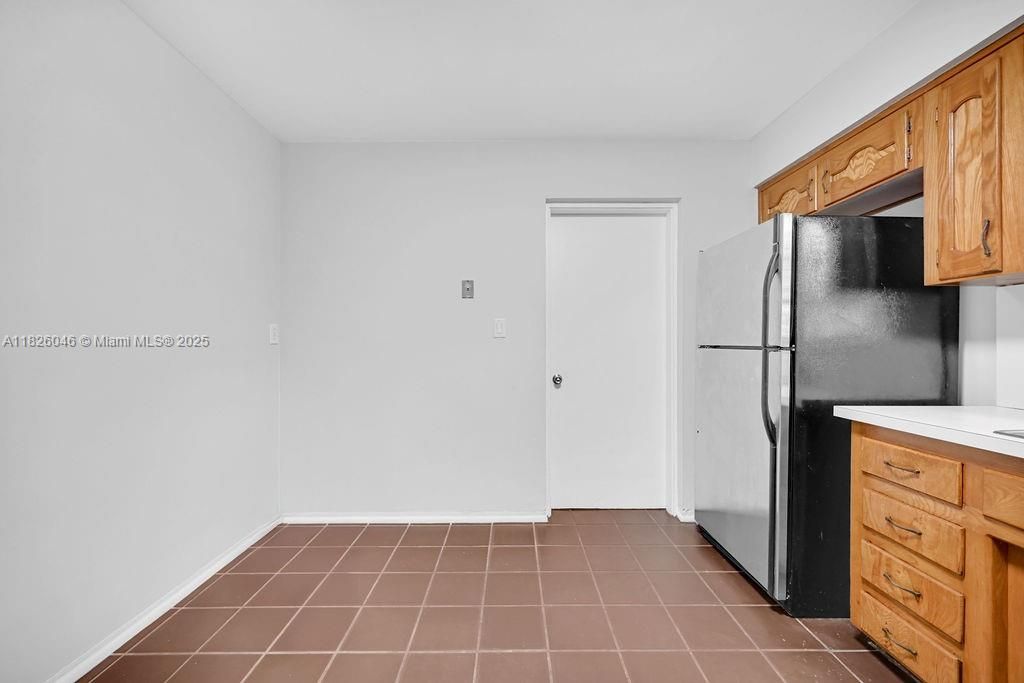 Vendido Recientemente: $1,390,000 (3 camas, 3 baños, 1586 Pies cuadrados)