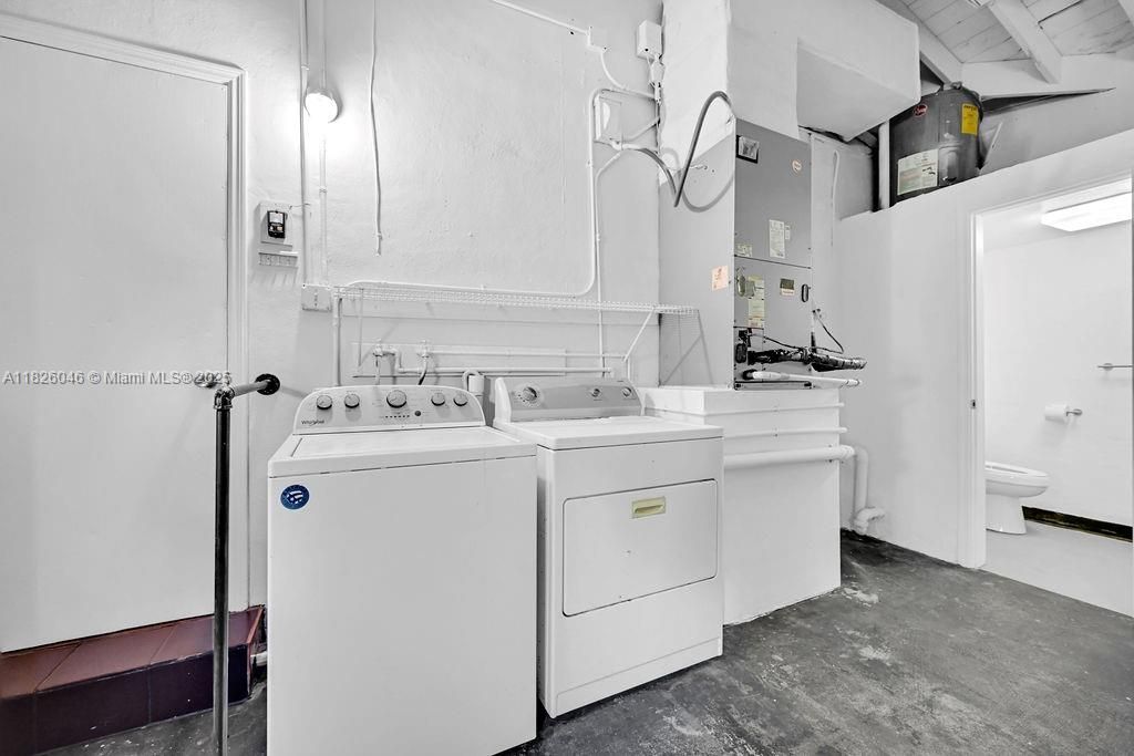 Vendido Recientemente: $1,390,000 (3 camas, 3 baños, 1586 Pies cuadrados)