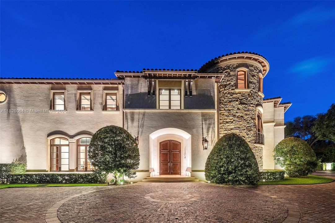 待售: $14,940,000 (7 贝兹, 6 浴室, 11493 平方英尺)