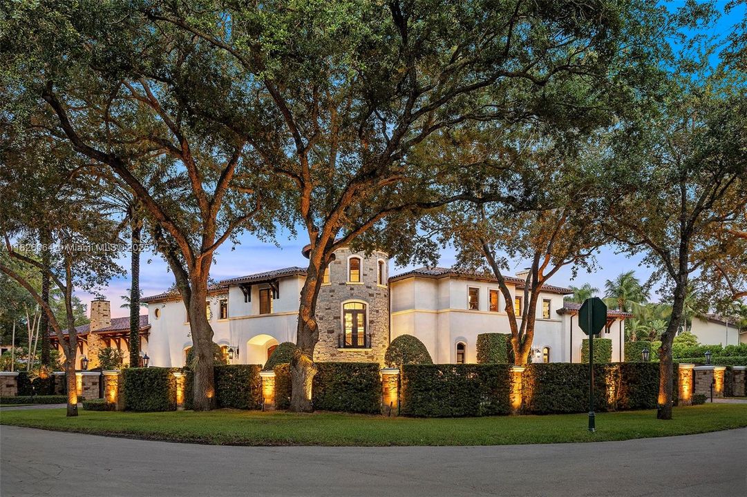 待售: $14,940,000 (7 贝兹, 6 浴室, 11493 平方英尺)