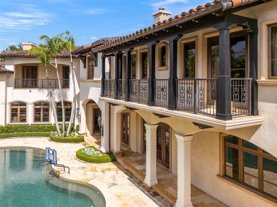 待售: $14,940,000 (7 贝兹, 6 浴室, 11493 平方英尺)