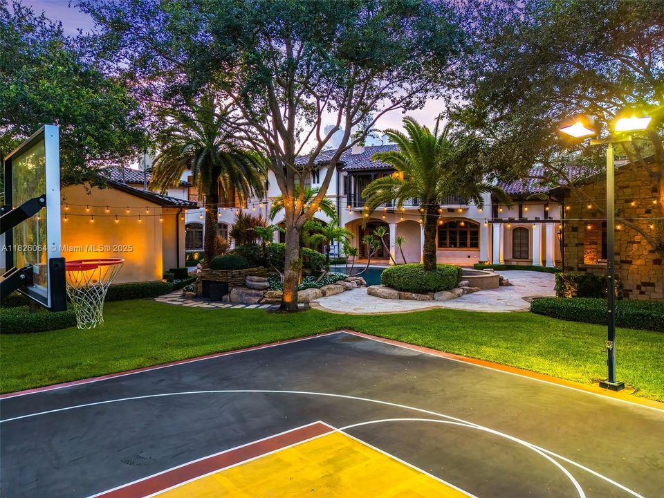 待售: $14,940,000 (7 贝兹, 6 浴室, 11493 平方英尺)