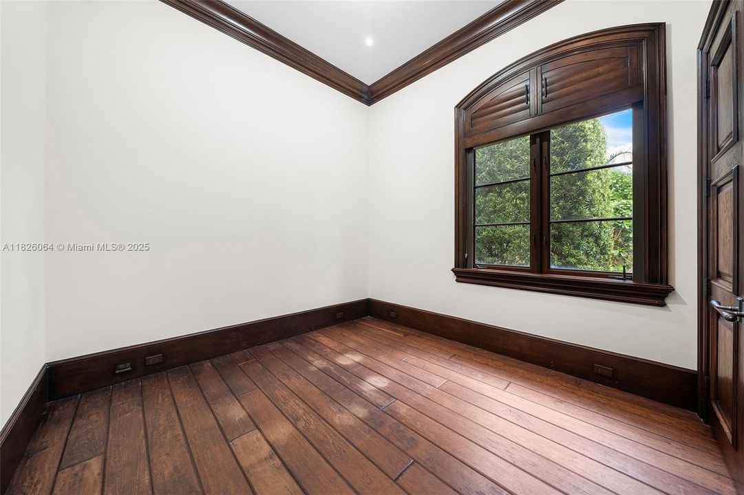 2nd Guest Quarters Virtually staged