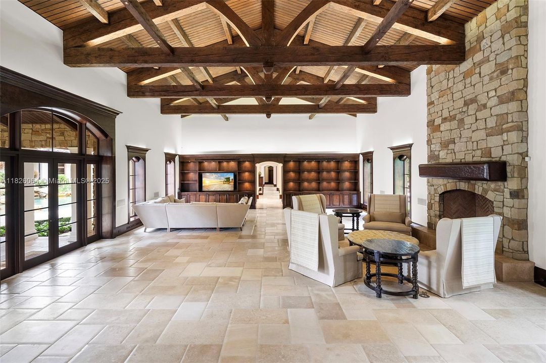 待售: $14,940,000 (7 贝兹, 6 浴室, 11493 平方英尺)