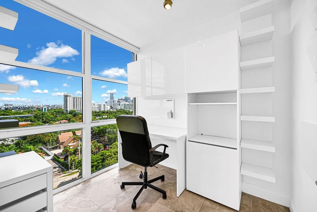 For Sale: $739,000 (2 beds, 2 baths, 1615 Square Feet)