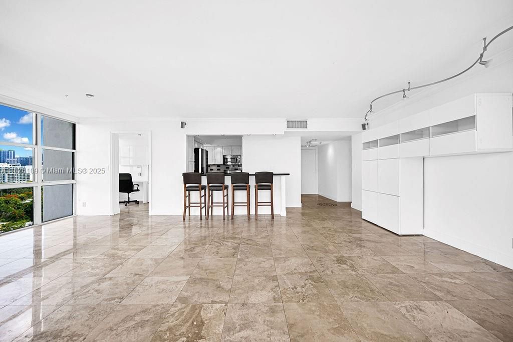 For Sale: $739,000 (2 beds, 2 baths, 1615 Square Feet)