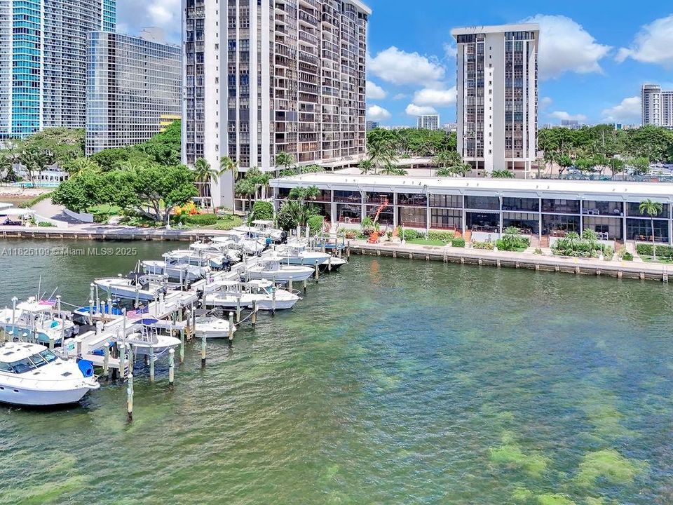 For Sale: $739,000 (2 beds, 2 baths, 1615 Square Feet)