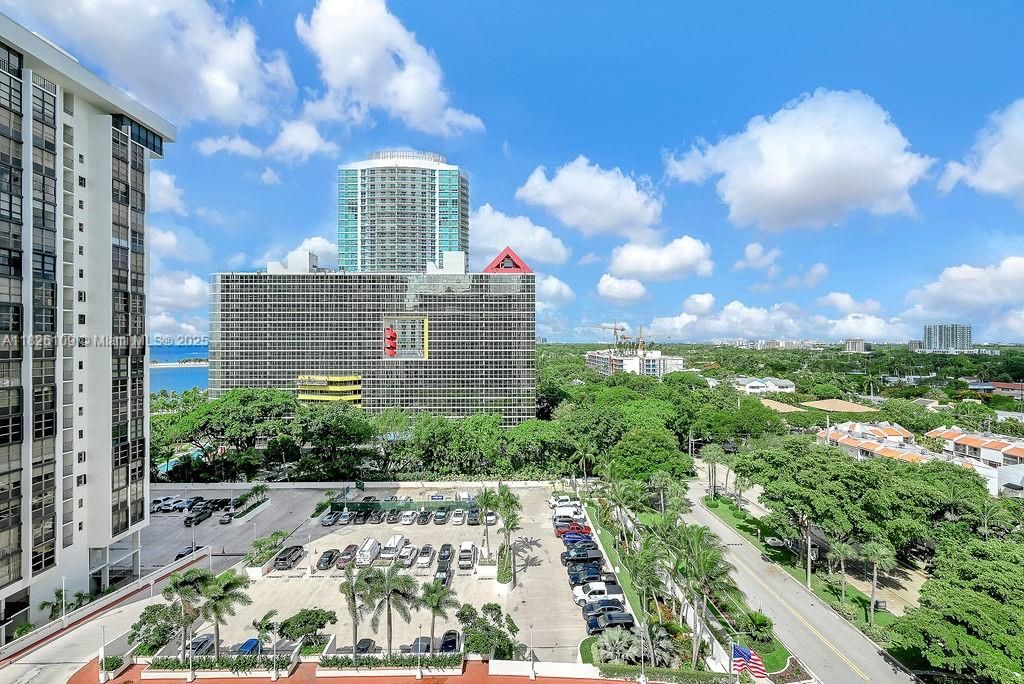 For Sale: $739,000 (2 beds, 2 baths, 1615 Square Feet)