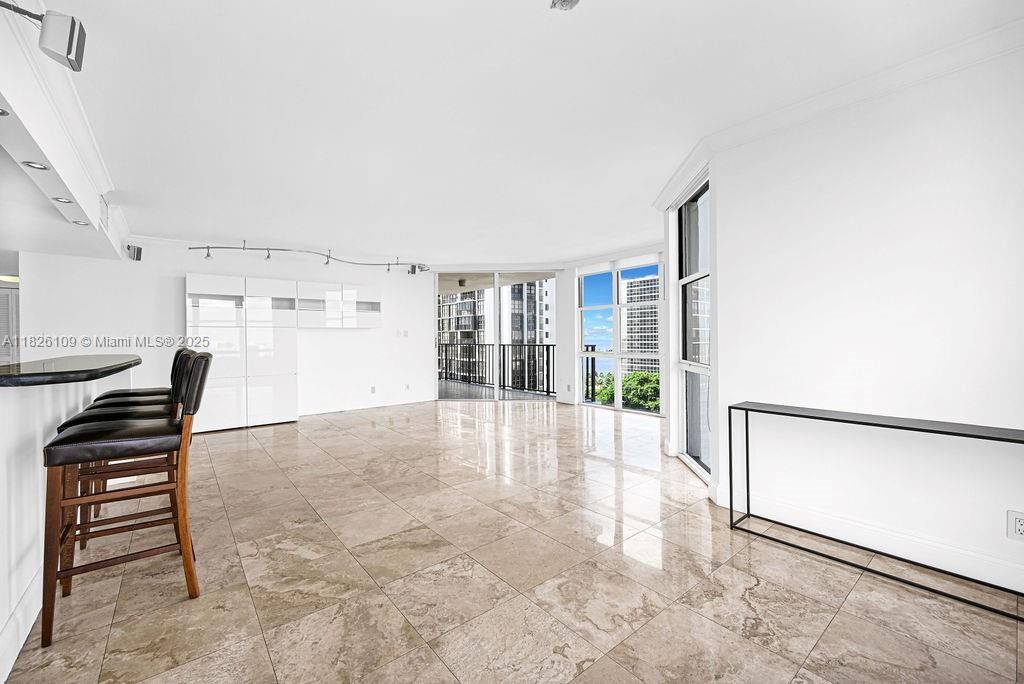 For Sale: $739,000 (2 beds, 2 baths, 1615 Square Feet)