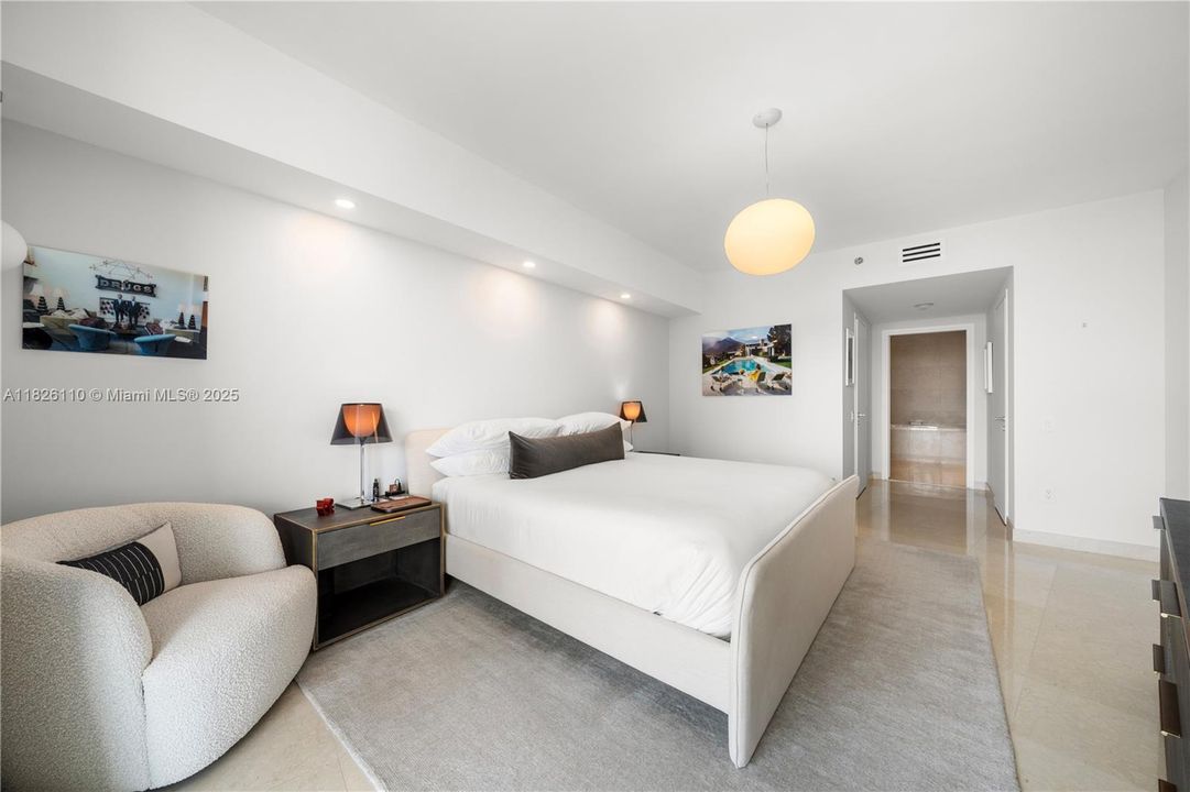 En Venta: $2,695,000 (2 camas, 2 baños, 1750 Pies cuadrados)