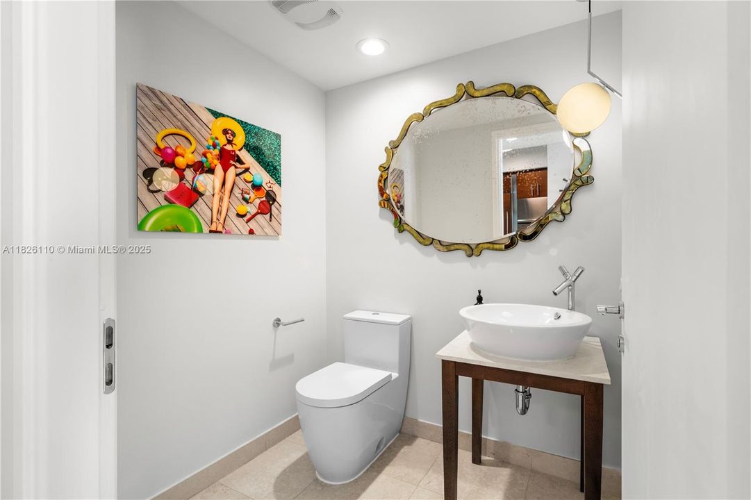 En Venta: $2,695,000 (2 camas, 2 baños, 1750 Pies cuadrados)