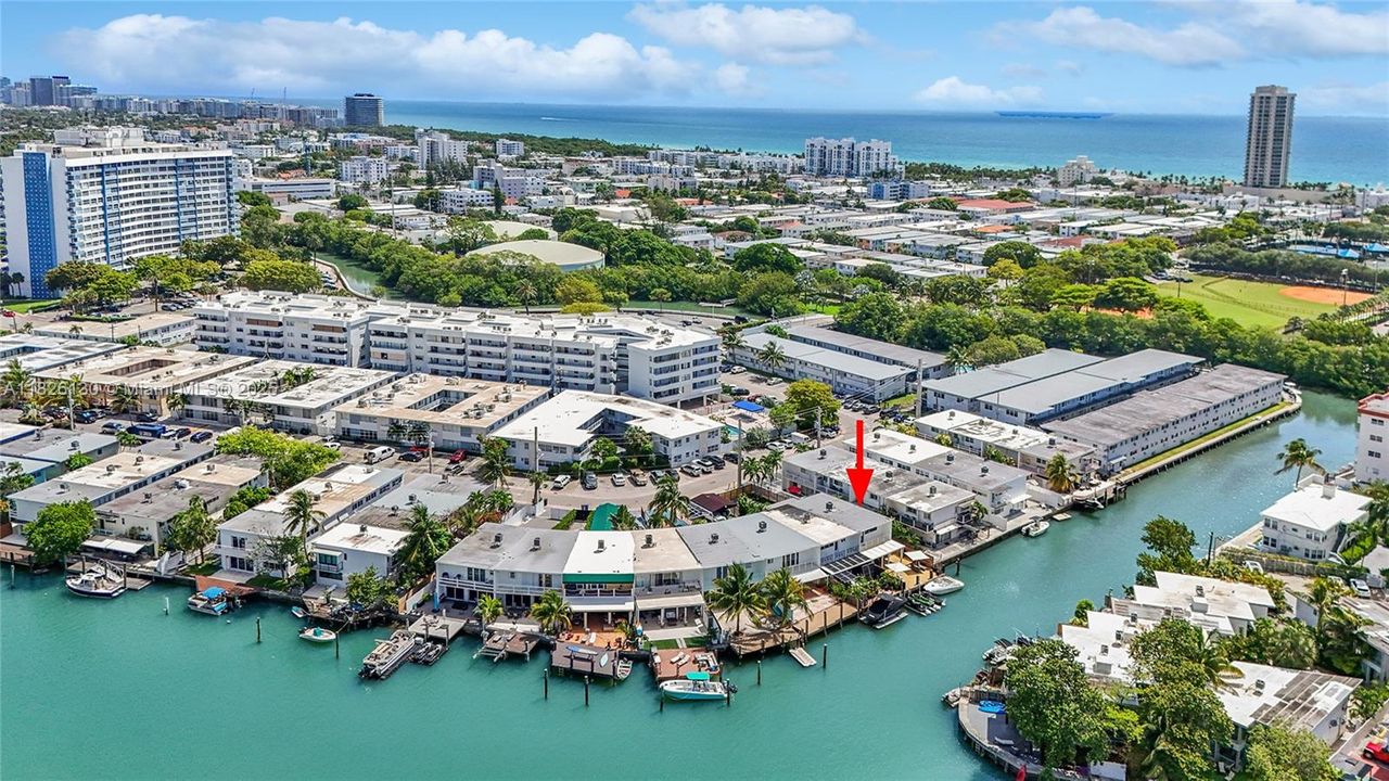 Recently Sold: $1,849,000 (3 beds, 3 baths, 1702 Square Feet)