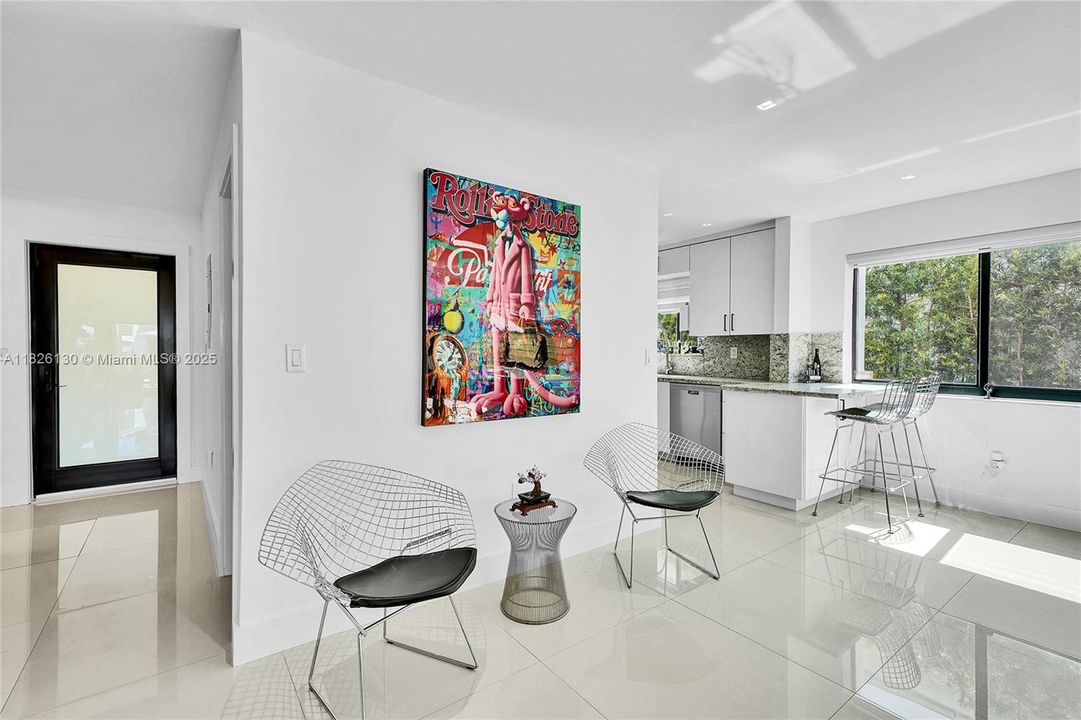 Recently Sold: $1,849,000 (3 beds, 3 baths, 1702 Square Feet)