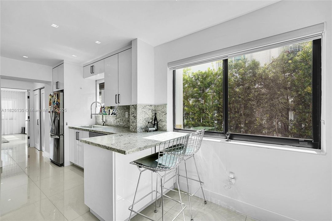 Recently Sold: $1,849,000 (3 beds, 3 baths, 1702 Square Feet)