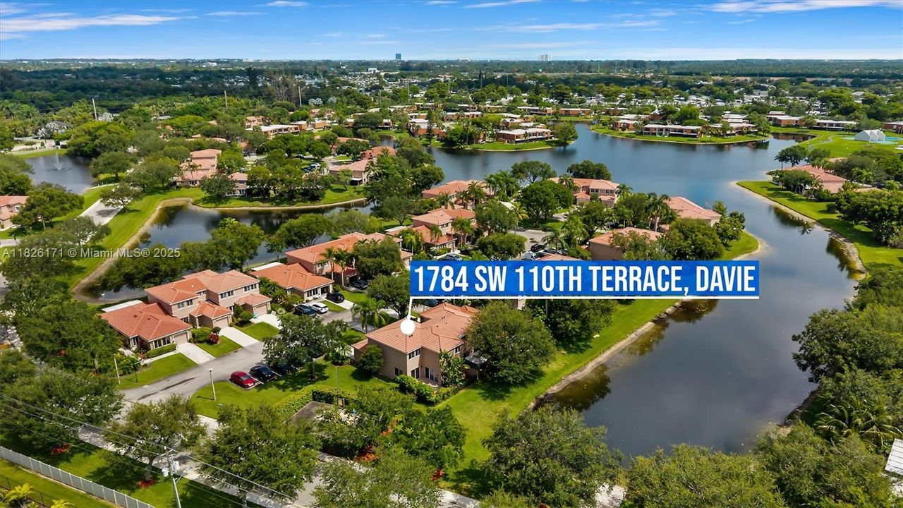 For Sale: $539,990 (4 beds, 2 baths, 1886 Square Feet)