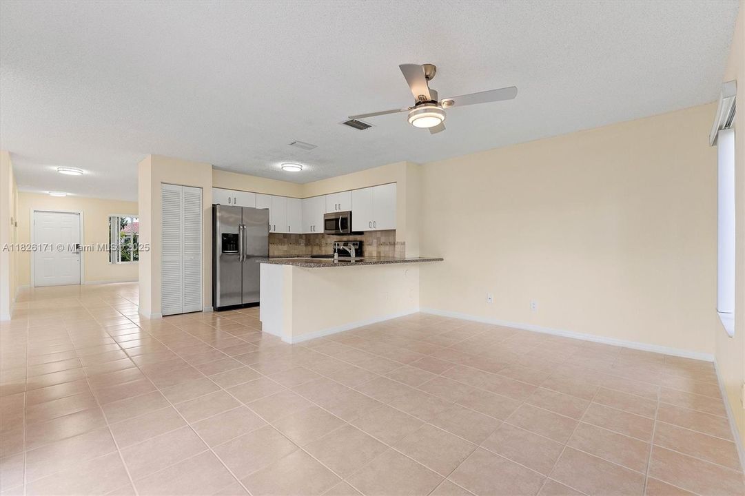 For Sale: $539,990 (4 beds, 2 baths, 1886 Square Feet)