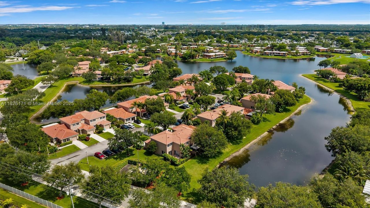 For Sale: $539,990 (4 beds, 2 baths, 1886 Square Feet)