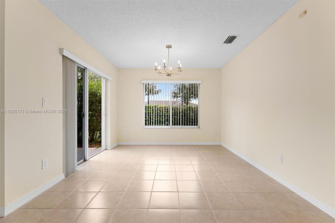 For Sale: $539,990 (4 beds, 2 baths, 1886 Square Feet)