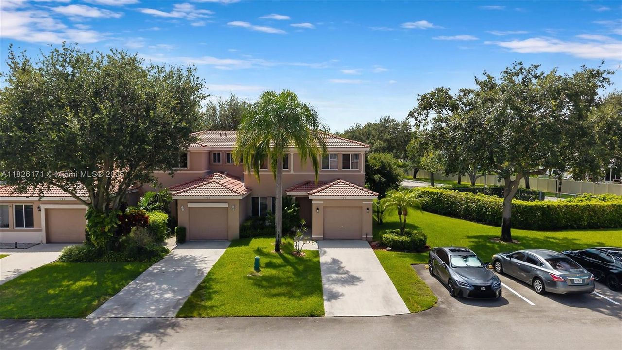 For Sale: $539,990 (4 beds, 2 baths, 1886 Square Feet)