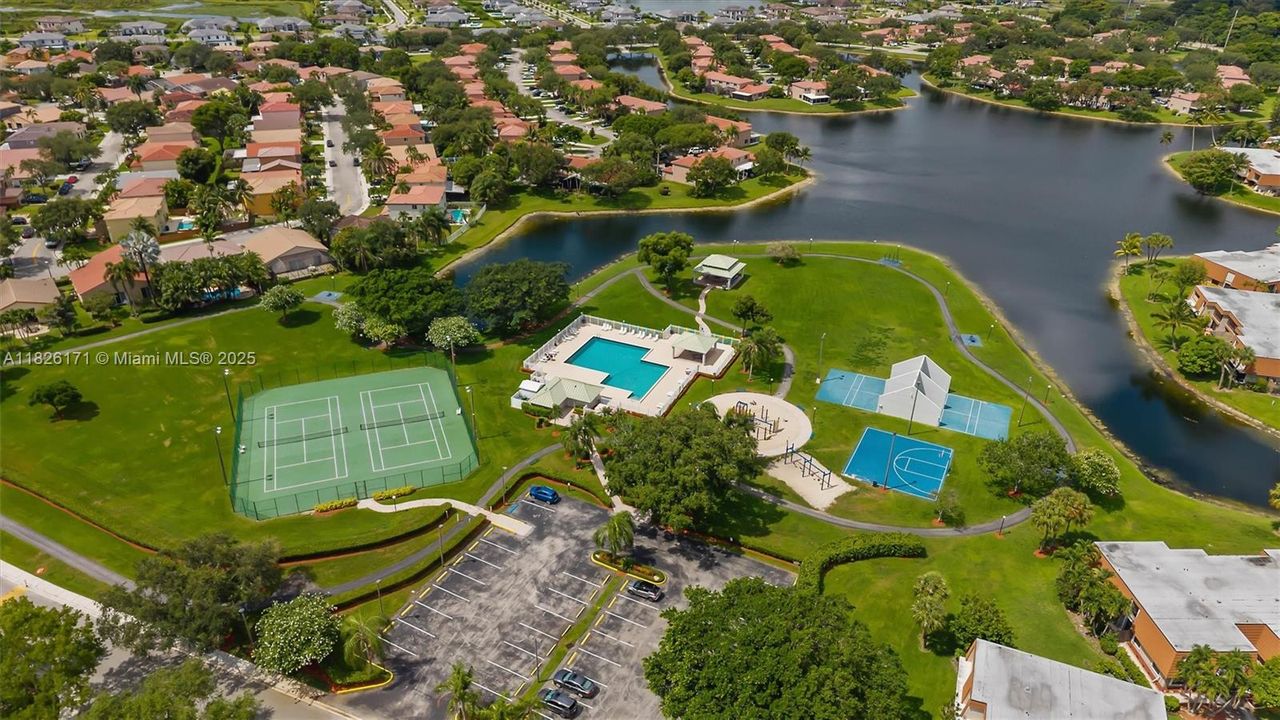 For Sale: $539,990 (4 beds, 2 baths, 1886 Square Feet)