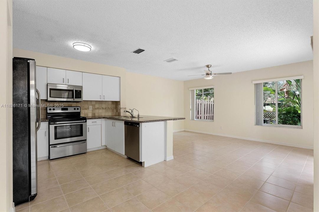 For Sale: $539,990 (4 beds, 2 baths, 1886 Square Feet)