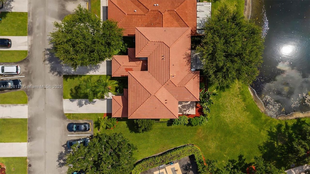 For Sale: $539,990 (4 beds, 2 baths, 1886 Square Feet)