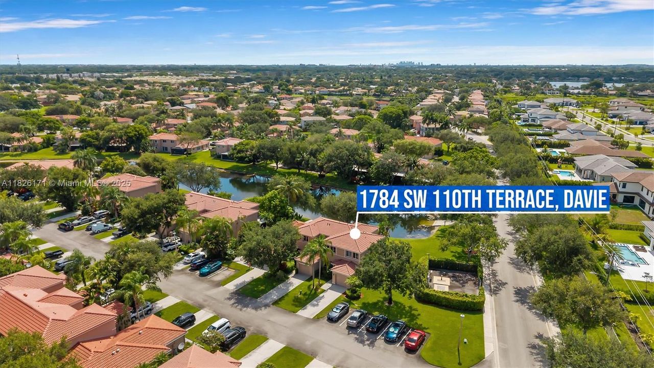 For Sale: $539,990 (4 beds, 2 baths, 1886 Square Feet)