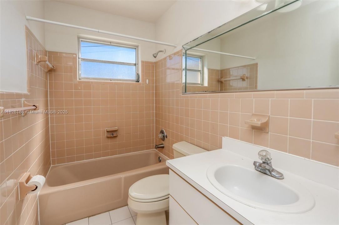 最近售出: $885,000 (0 贝兹, 0 浴室, 1929 平方英尺)