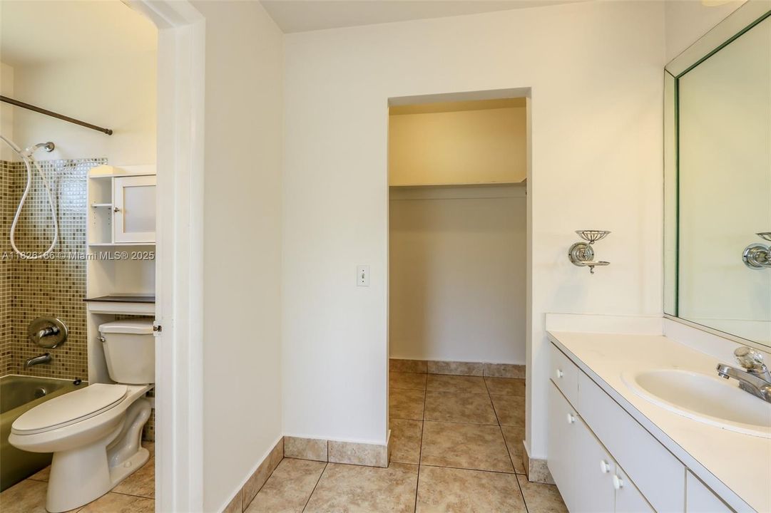 最近售出: $885,000 (0 贝兹, 0 浴室, 1929 平方英尺)