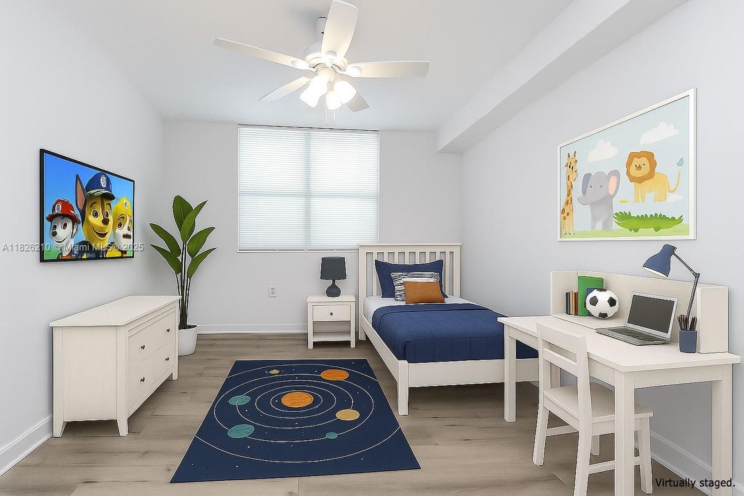 Недавно продано: $299,000 (2 спален, 2 ванн, 1100 Квадратных фут)